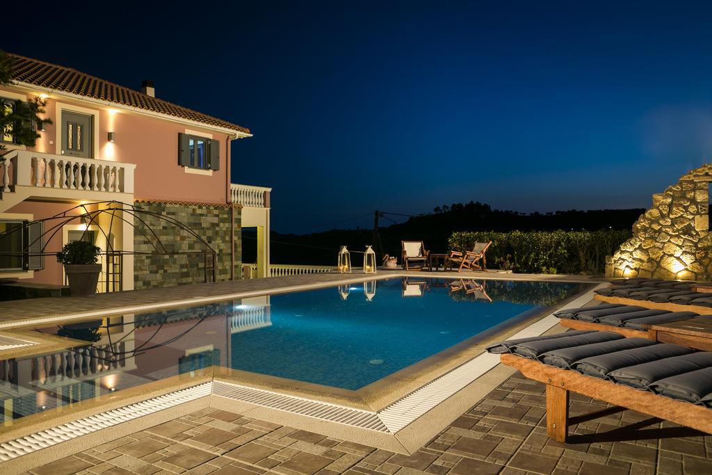 Villa Athinais Lixouri Exterior photo