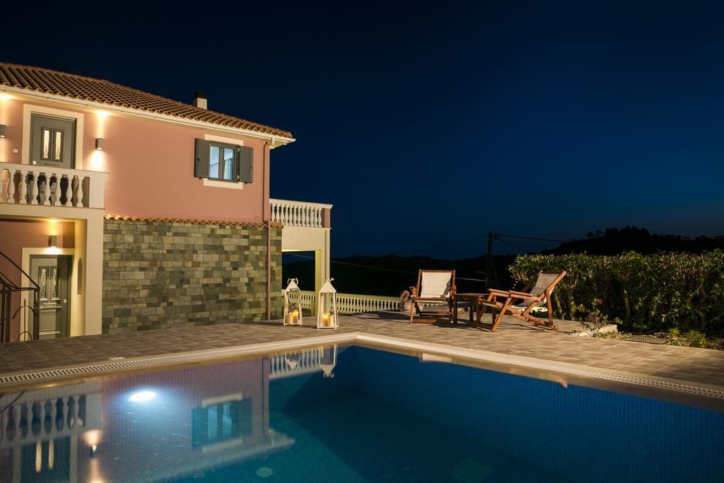 Villa Athinais Lixouri Exterior photo
